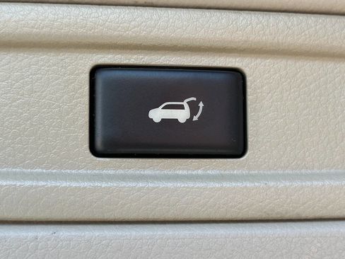 Used 2014 Nissan Murano SL w/ Navigation Package image 24