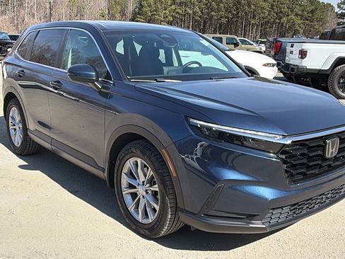 Used 2025 Honda CR-V EX image 5