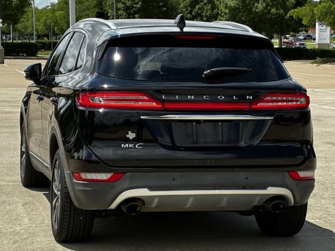 Used 2019 Lincoln MKC Reserve w/ MKC Climate Package FWD image 11
