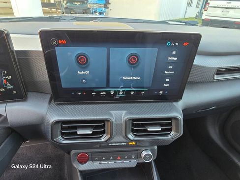 Used 2024 Ford Mustang Coupe image 19