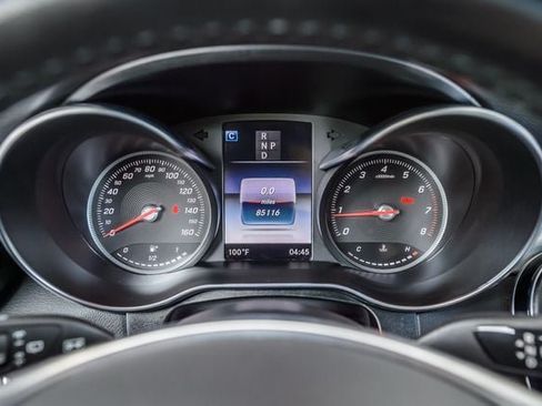 Used 2019 Mercedes-Benz GLC 300 image 18