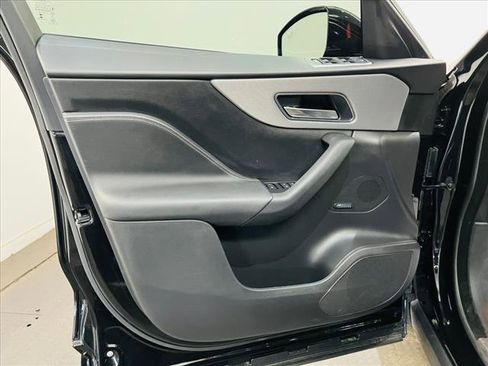 Used 2018 Jaguar F-PACE S AWD/4WD image 9