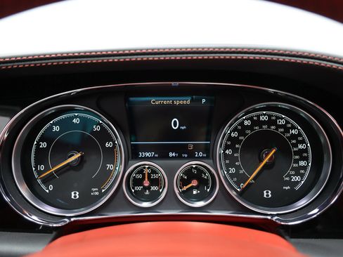 Used 2018 Bentley Flying Spur S V8 w/ Black Edition AWD/4WD image 34