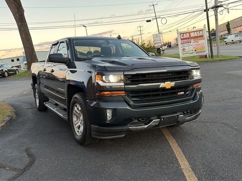 Used 2019 Chevrolet Silverado 1500 LT w/ All Star Edition image 15