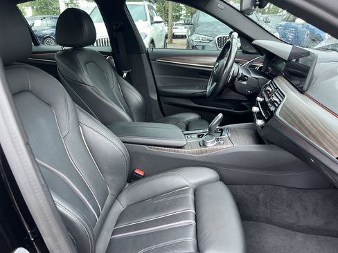 Used 2021 BMW 530i w/ M Sport Package RWD image 23