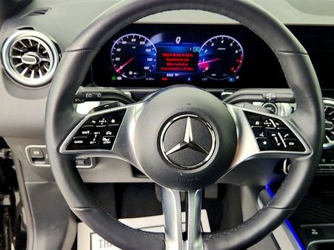 Used 2024 Mercedes-Benz GLB 250 4MATIC w/ Exclusive Package image 14