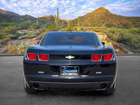 Used 2011 Chevrolet Camaro LS RWD image 6
