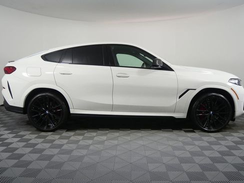 New 2026 BMW X6 xDrive40i w/ Executive Package image 2