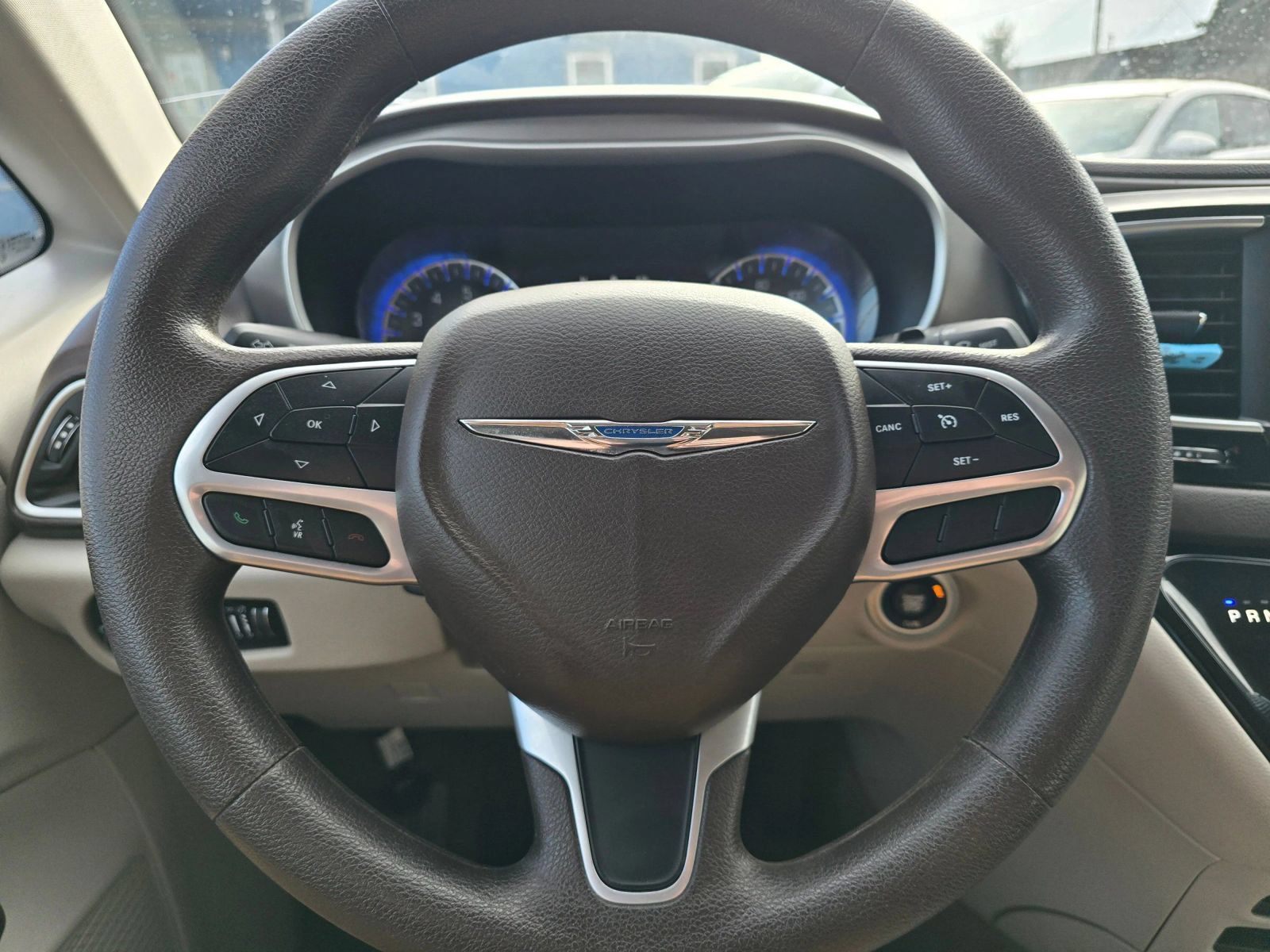 Used 2021 Chrysler Voyager Lxi FWD image 24