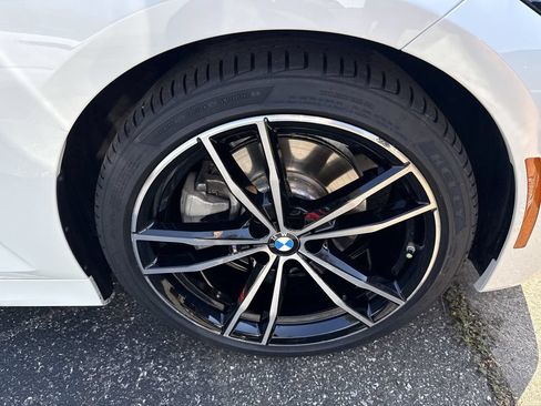 Used 2022 BMW 330i Sedan w/ M Sport Package RWD image 12