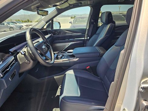 Used 2025 Cadillac Escalade IQ Sport 2 AWD/4WD image 23