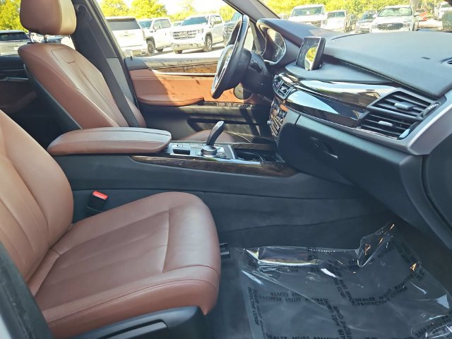 Used 2017 BMW X5 xDrive40e AWD/4WD image 29