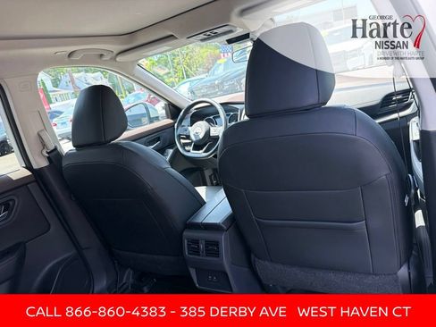 Certified 2023 Nissan Rogue SV w/ SV Premium B Package AWD/4WD image 28
