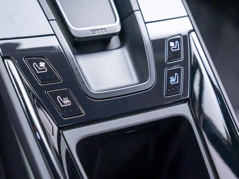 Certified 2024 Porsche 911 Carrera T image 28