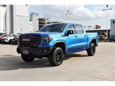 Used 2023 GMC Sierra 1500 AT4X image 2
