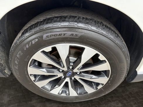 Used 2017 Subaru Outback 3.6R Limited AWD/4WD image 42