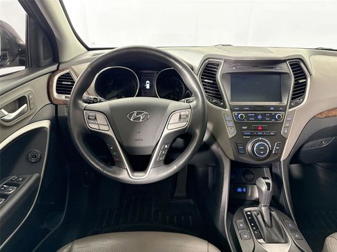 Used 2017 Hyundai Santa Fe SE Ultimate image 38