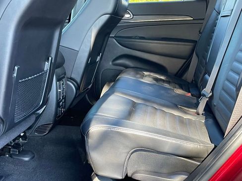 Used 2021 Jeep Grand Cherokee Limited X image 25