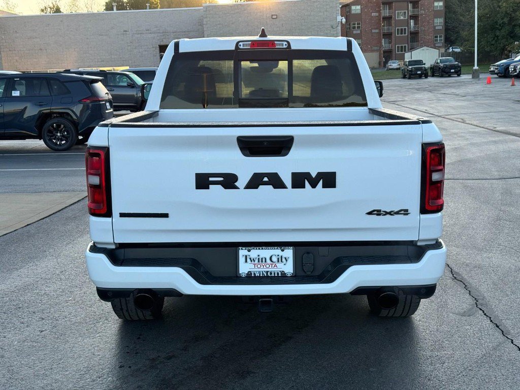 Used 2025 RAM 1500 Big Horn AWD/4WD image 4
