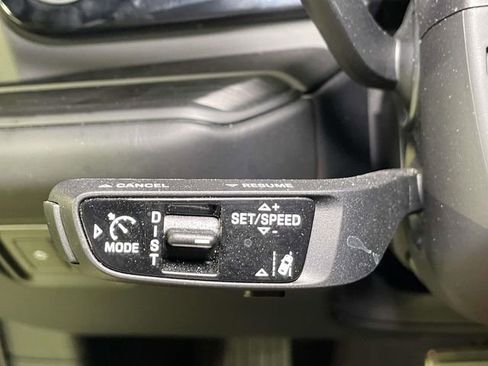 Certified 2025 Porsche Cayenne GTS AWD/4WD image 43