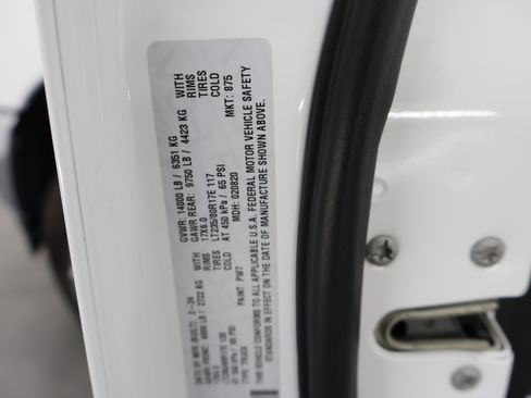 Used 2024 RAM 3500 Tradesman w/ Chrome Appearance Group image 60