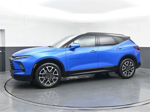 Used 2024 Chevrolet Blazer RS image 11