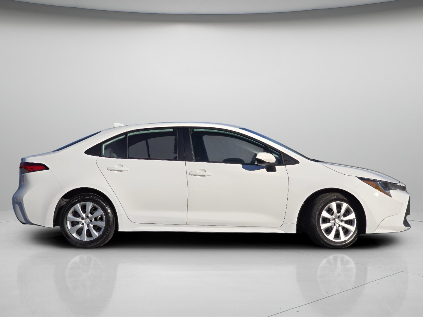 Used 2020 Toyota Corolla LE FWD image 23