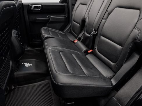 Used 2025 Ford Bronco Badlands AWD/4WD image 35