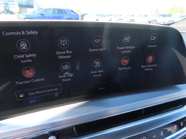 Certified 2026 Cadillac Lyriq Premium Luxury w/ LPO, Floor Liner Package AWD/4WD image 27