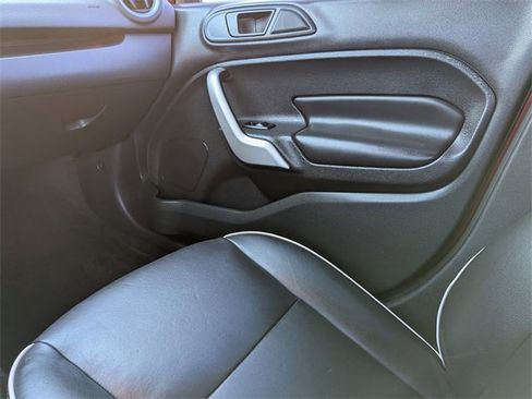 Used 2011 Ford Fiesta SES w/ 301A Rapid Spec Order Code image 17