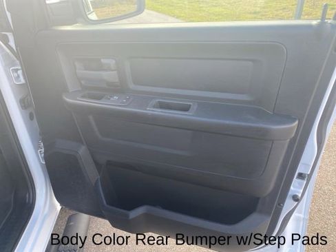 Used 2022 RAM 1500 Express w/ Wheel & Sound Group image 33