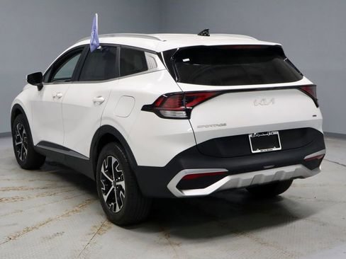 Used 2023 Kia Sportage EX image 10