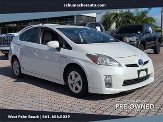 Used 2010 Toyota Prius Five image 1