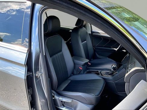 Used 2024 Volkswagen Tiguan SE FWD image 20