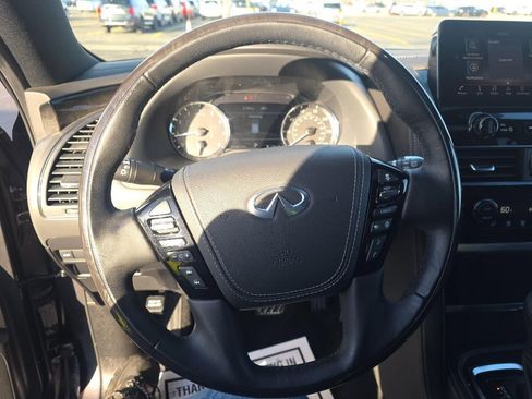Used 2024 INFINITI QX80 Sensory image 9
