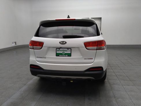Used 2018 Kia Sorento EX FWD image 7
