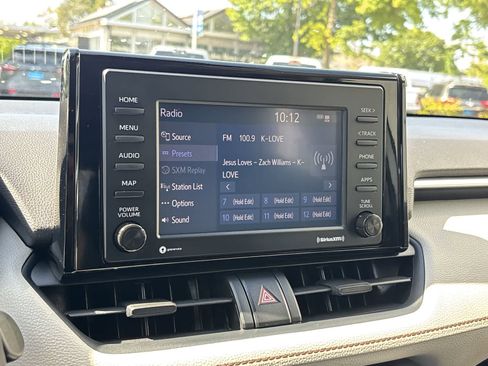 Used 2020 Toyota RAV4 XLE w/ Convenience Package AWD/4WD image 17
