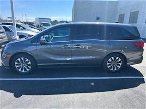 Used 2023 Honda Odyssey EX-L image 9