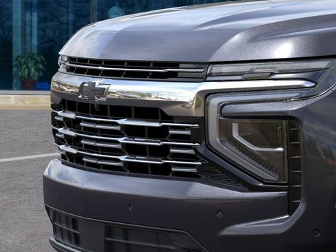 New 2026 Chevrolet Suburban Premier w/ Sun And Tow Package AWD/4WD image 13