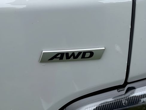 Used 2023 Hyundai Kona SEL AWD/4WD image 10