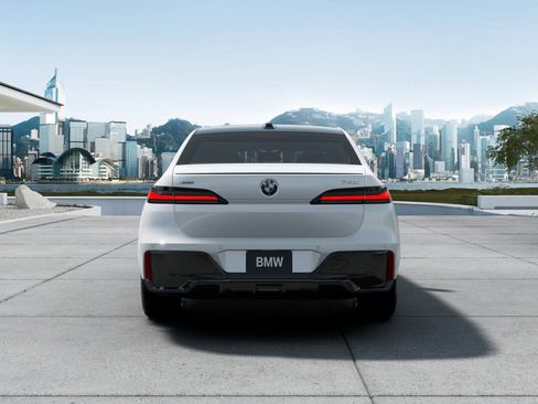 New 2026 BMW 760i xDrive AWD/4WD image 5