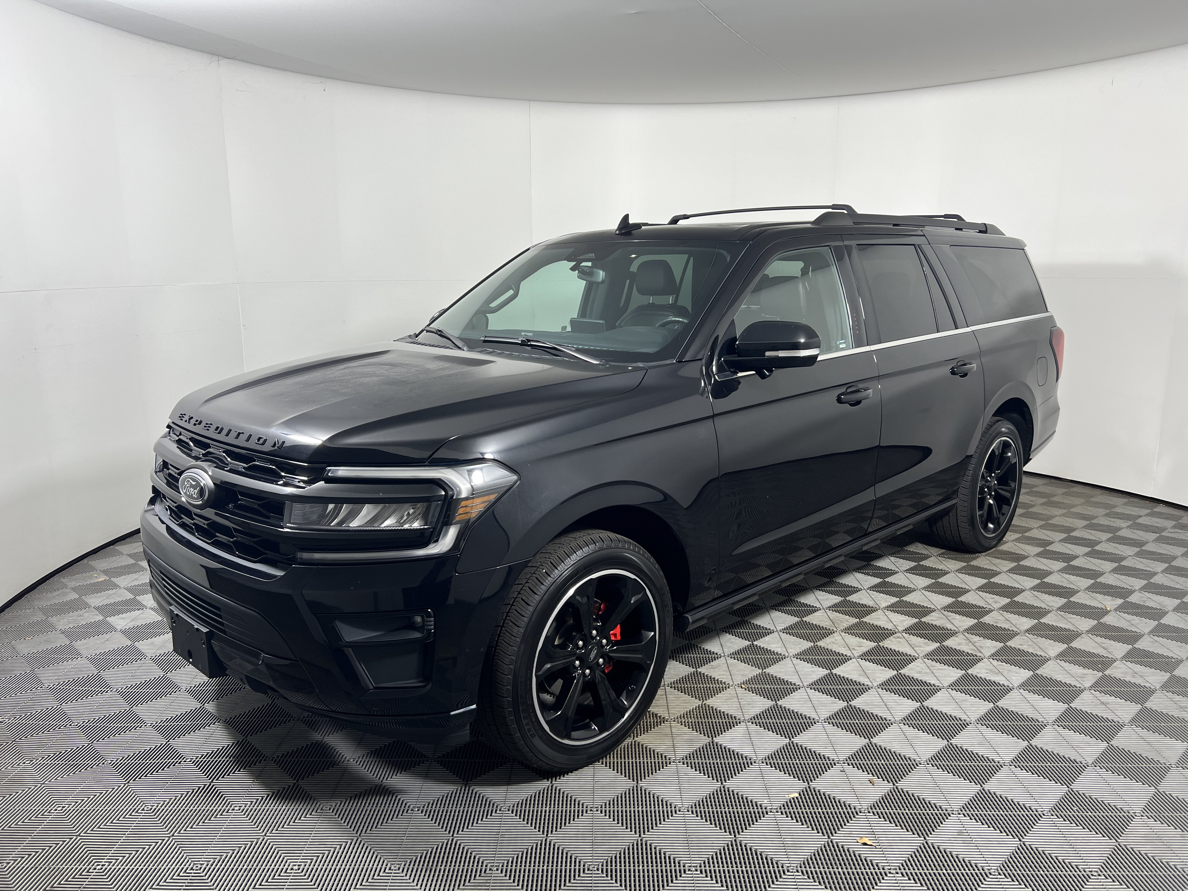 Used 2022 Ford Expedition Max Limited AWD/4WD image 9