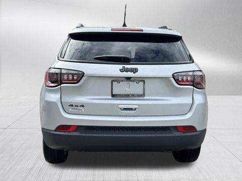 New 2025 Jeep Compass Latitude w/ Sun & Sound Group image 6