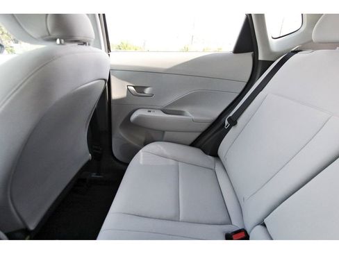 Certified 2025 Hyundai Kona SEL FWD image 12