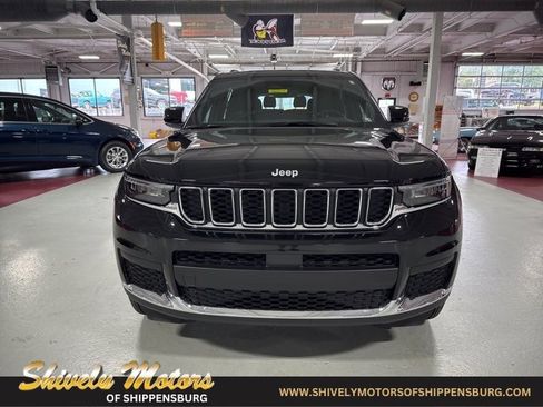 New 2025 Jeep Grand Cherokee L Laredo w/ Luxury Tech Group I image 8