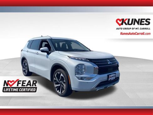 Used 2023 Mitsubishi Outlander SEL image 1