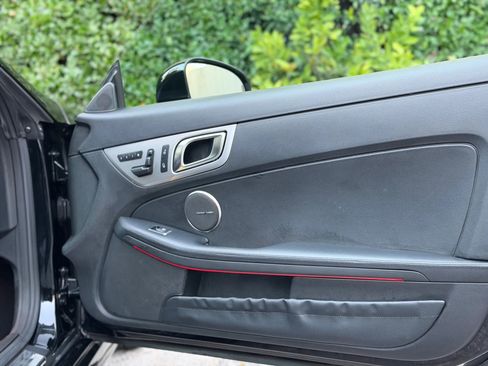 Used 2012 Mercedes-Benz SLK 350 image 23