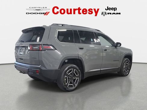 New 2026 Jeep Cherokee Laredo AWD/4WD image 3