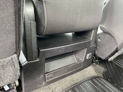 Used 2018 GMC Sierra 1500 SLE w/ SLE Value Package AWD/4WD image 17
