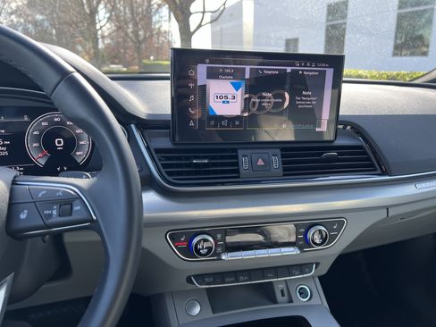 Certified 2024 Audi Q5 2.0T Premium w/ Summer of Audi Package image 31